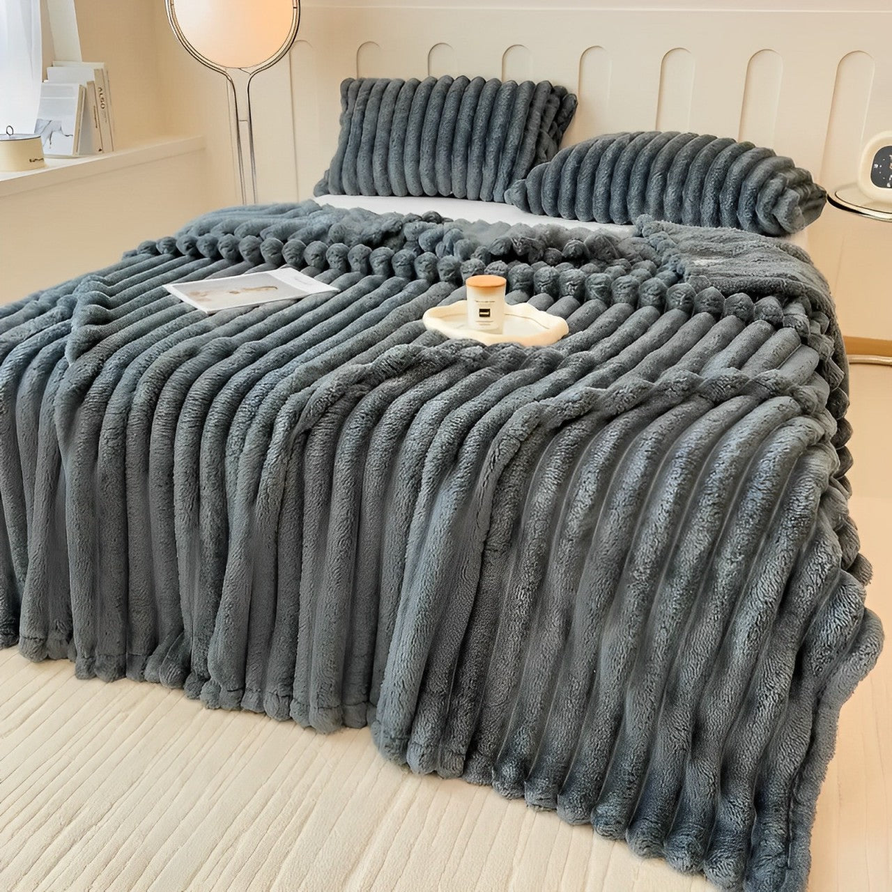 Soft and fluffy blanket - Warm & Thick for Winter