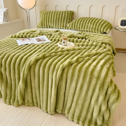 Soft and fluffy blanket - Warm & Thick for Winter